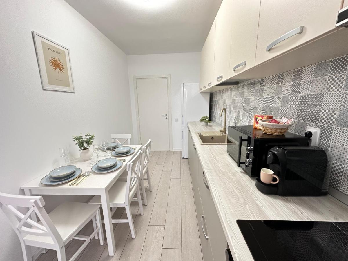 Cozy Luxury Apartments - Coresi Mall #Брашов Экстерьер фото